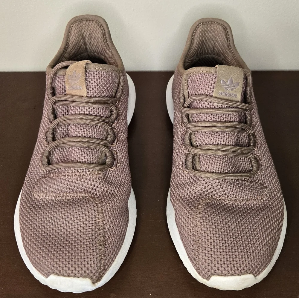 Adidas Knit Sneakers Boys 6 Womens 7.5 Taupe Athletic Shoes